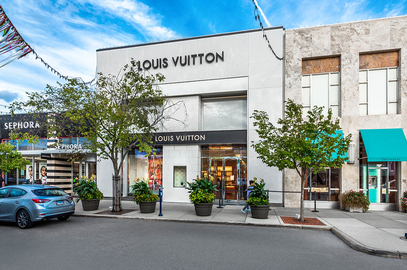 Louis Vuitton store at Easton Town Center in Columbus, OH